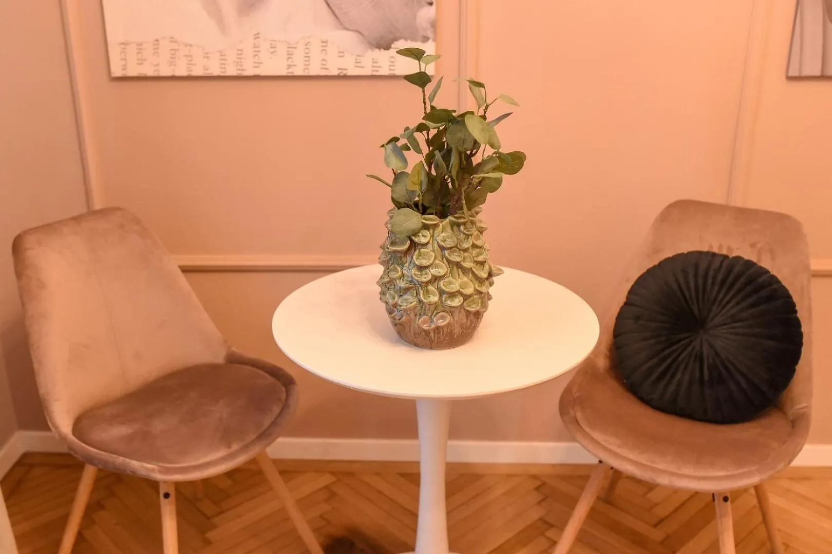 Apartment The Central Charms- Studios Near Radisson Bucharest Romania